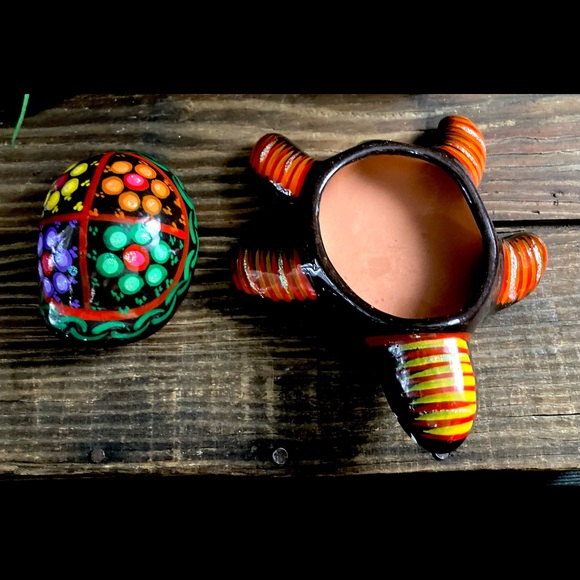 Tonala Mexican Folk Art Red Clay Pottery Hand Painted Turtle Trinket Box - Picture 8 of 14